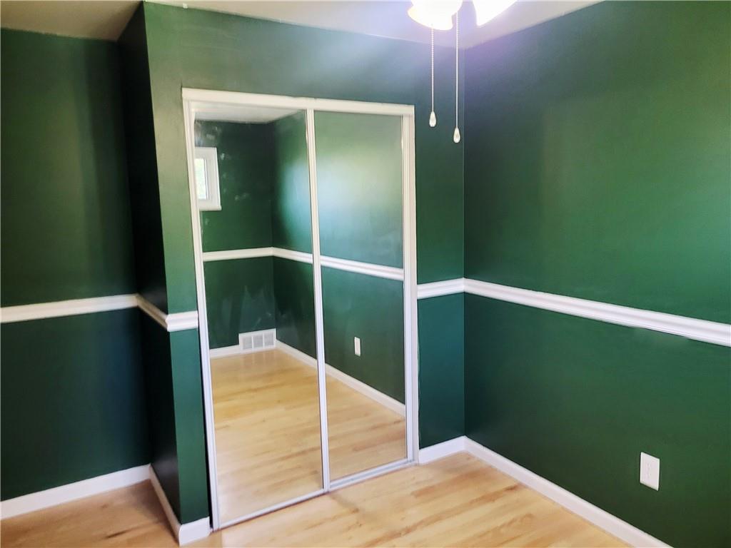 685 Pettigrew Road Irwin, PA 15642 - Photo 20 of 32 Third bedroom