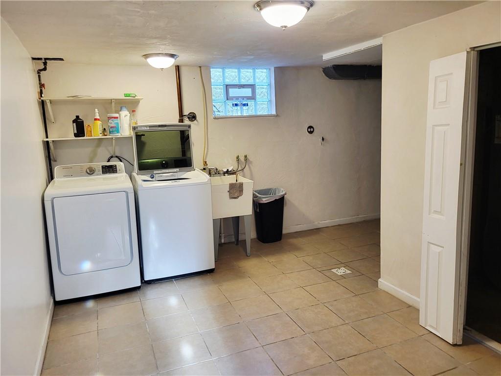 685 Pettigrew Road Irwin, PA 15642 - Photo 27 of 32 Laundry area