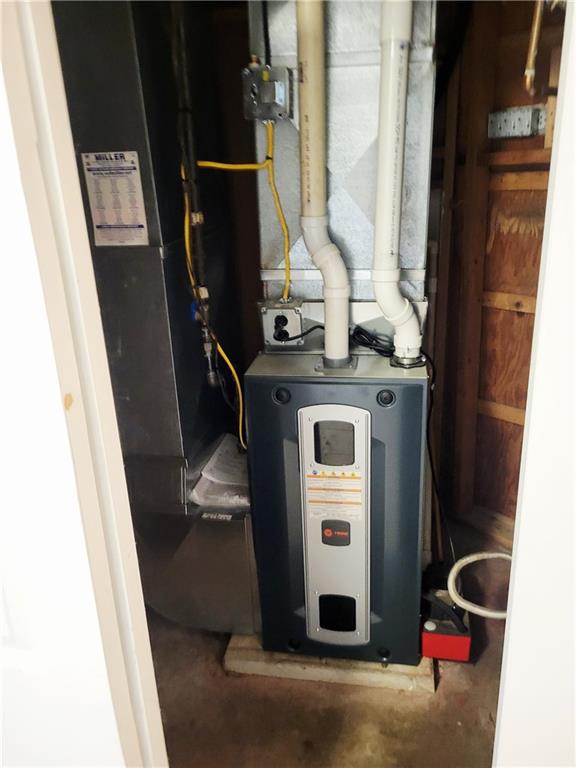 685 Pettigrew Road Irwin, PA 15642 - Photo 29 of 32 Furnace