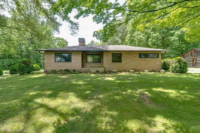 $479,000 | 395 Robinson Lane, Decatur, TN 37322