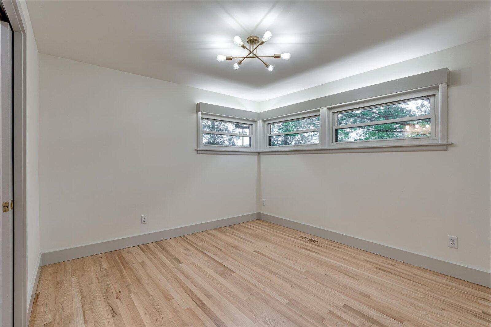 395 Robinson Lane Decatur, TN 37322 - Photo 23 of 54 17-395 Robinson Ln-12