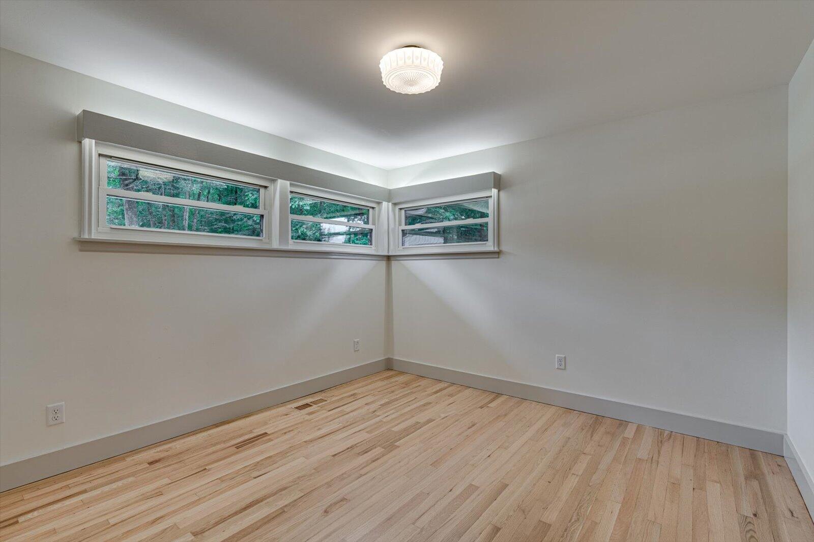 395 Robinson Lane Decatur, TN 37322 - Photo 26 of 54 16-395 Robinson Ln-15