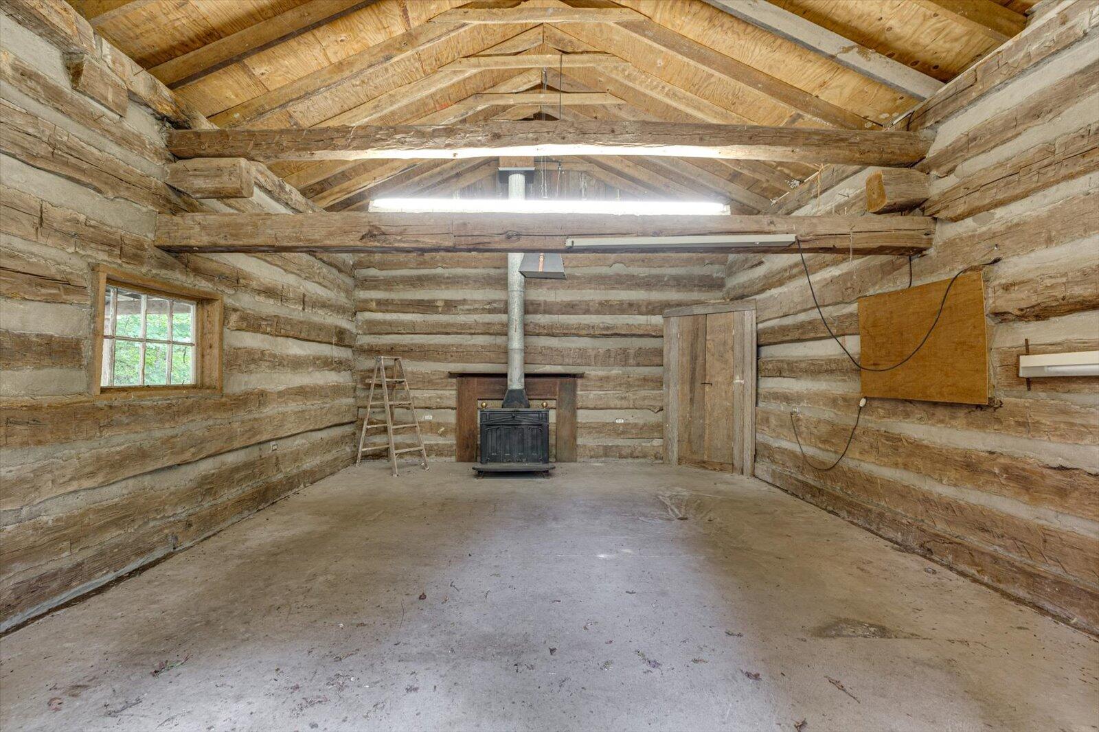 395 Robinson Lane Decatur, TN 37322 - Photo 37 of 54 37-395 Robinson Ln-36