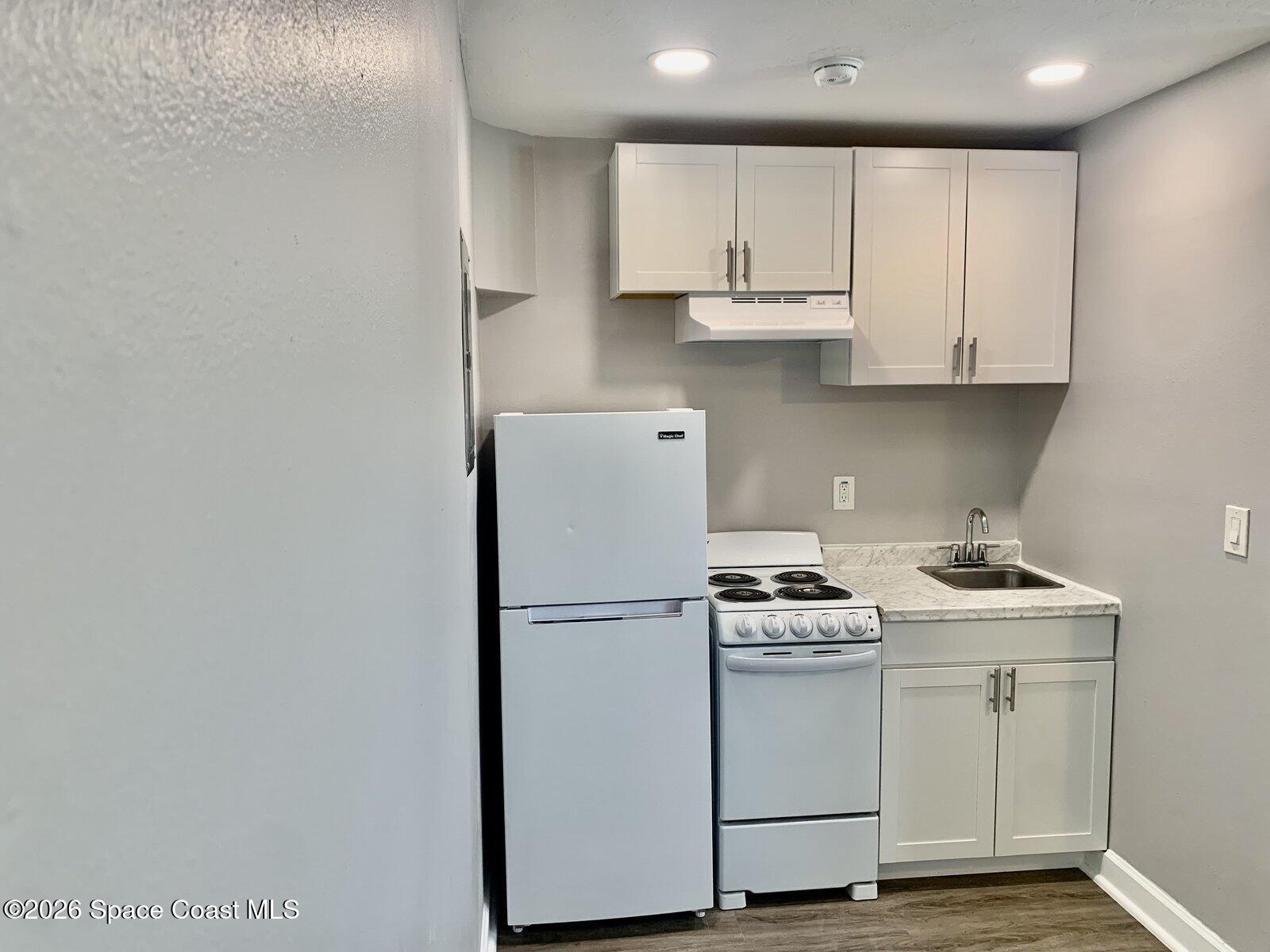 1625 Elizabeth Street, Unit 3A Melbourne, FL 32901 - Photo 2 of 6 2