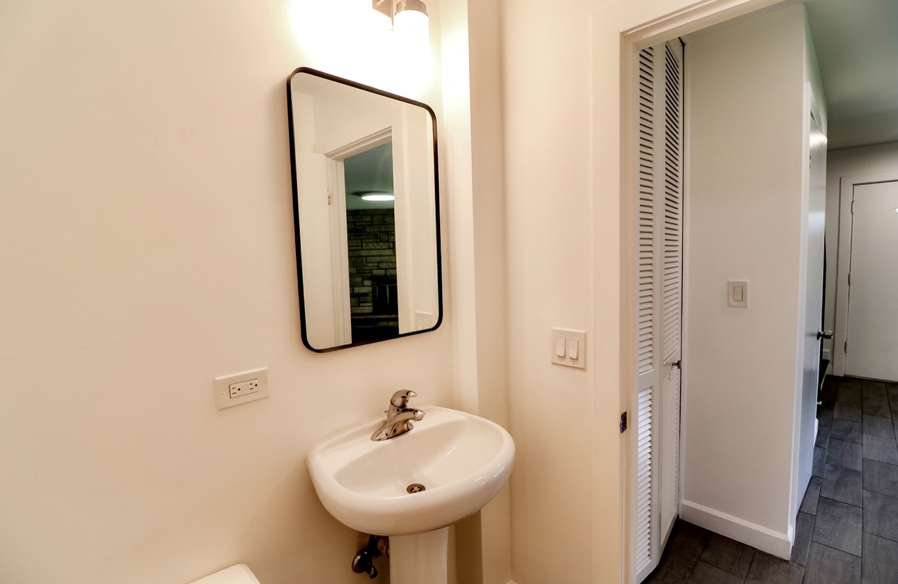 520 Glendale Road Glenview, IL 60025 - Photo 6 of 19