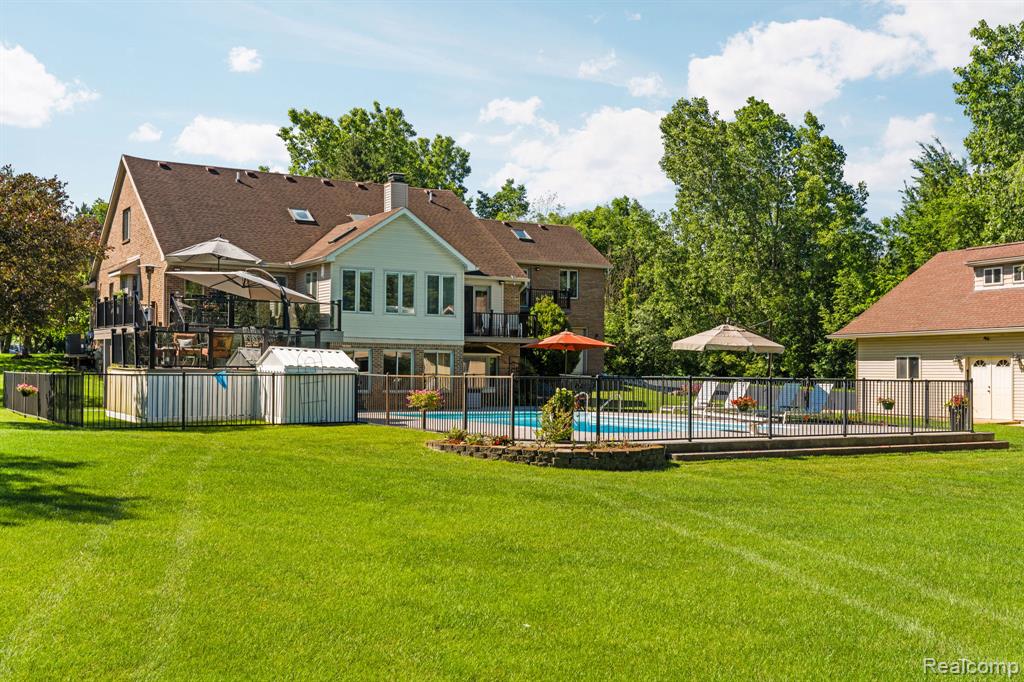 2325 7 Mile Road South Lyon, MI 48178 - Photo 4 of 74