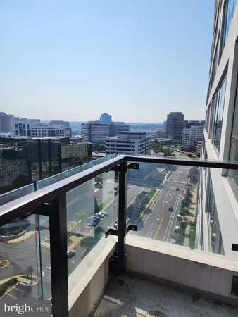 $2,800 | 1650 Silver Hill Drive, Unit 1608, McLean, VA 22102