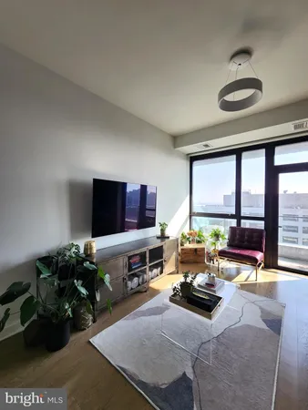 $2,800 | 1650 Silver Hill Drive, Unit 1608, McLean, VA 22102