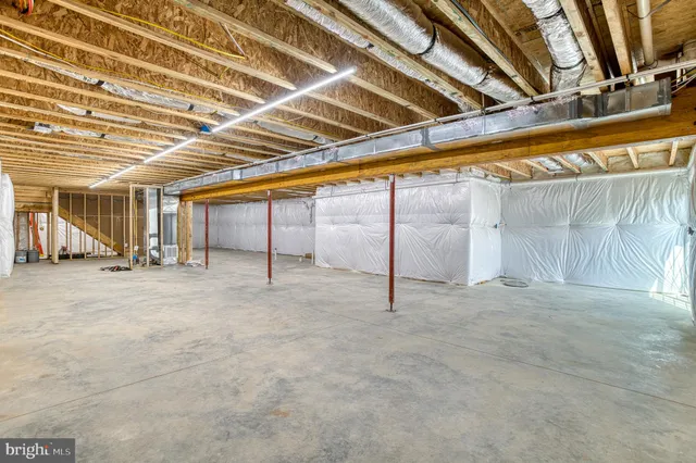 a view of a tennis court