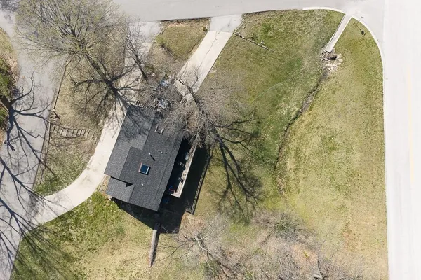 $299,950 | 12374 Pinehurst Drive, Kansas City, KS 66109