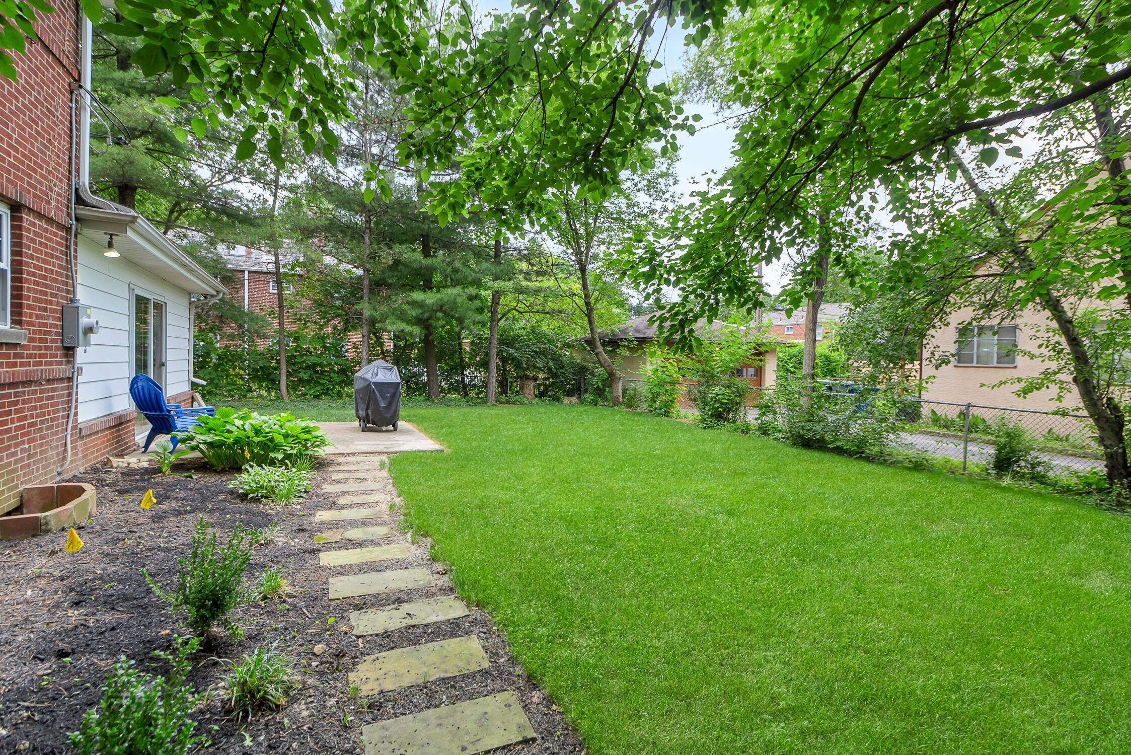 2938 Sherwood Road Columbus, OH 43209 - Photo 20 of 29 IMG_7079