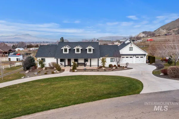 $1,995,000 | 994 Walker Trail, Emmett, ID 83617
