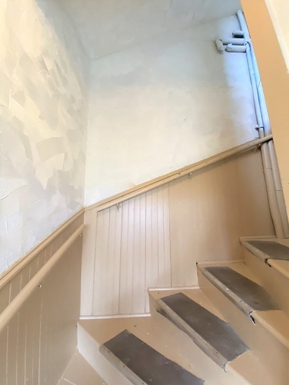 482 Snell Street Fall River, MA 02721 - Photo 24 of 41