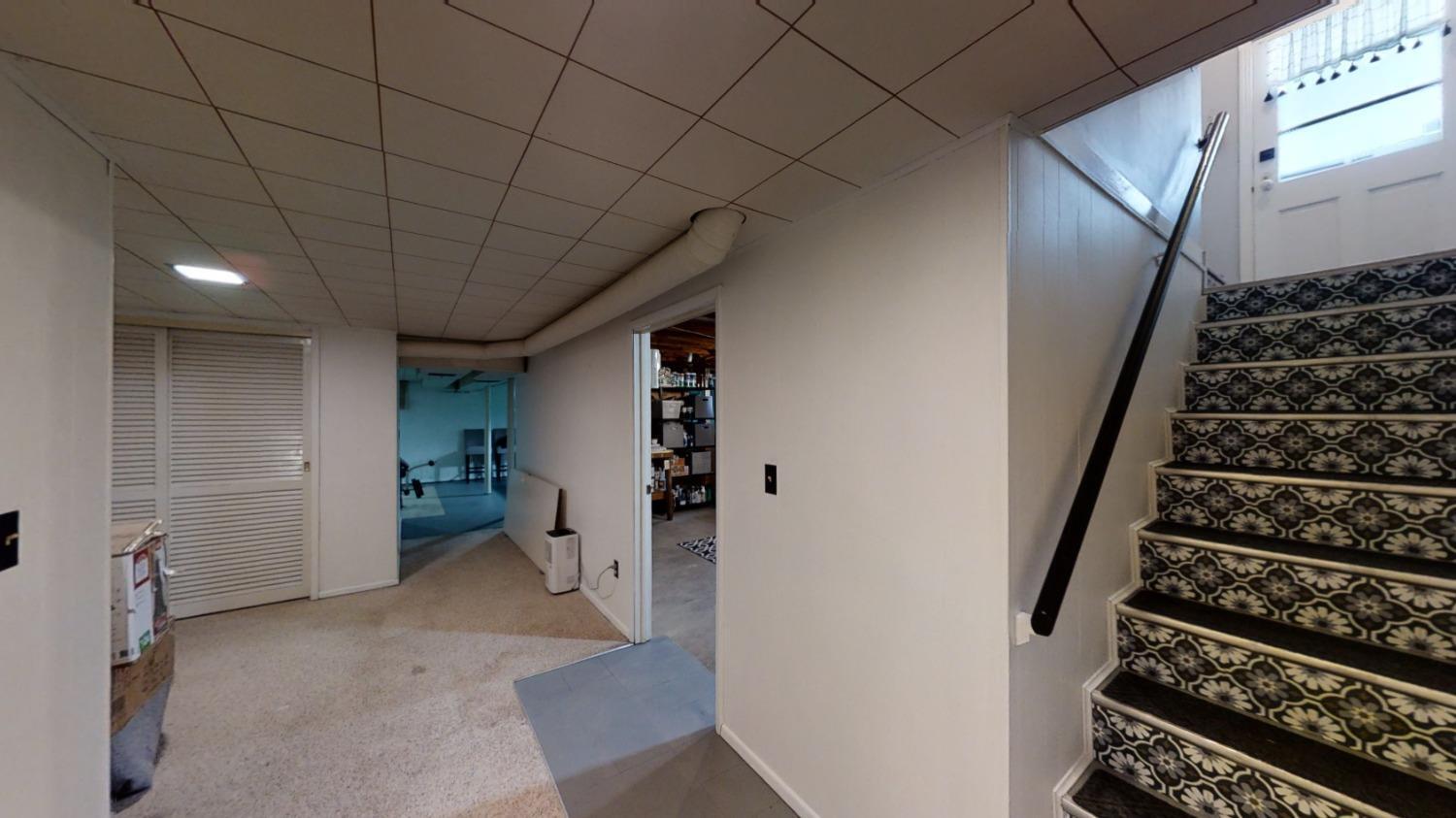 9807 Daly Road Cincinnati, OH 45231 - Photo 20 of 39 Gallery Image 20