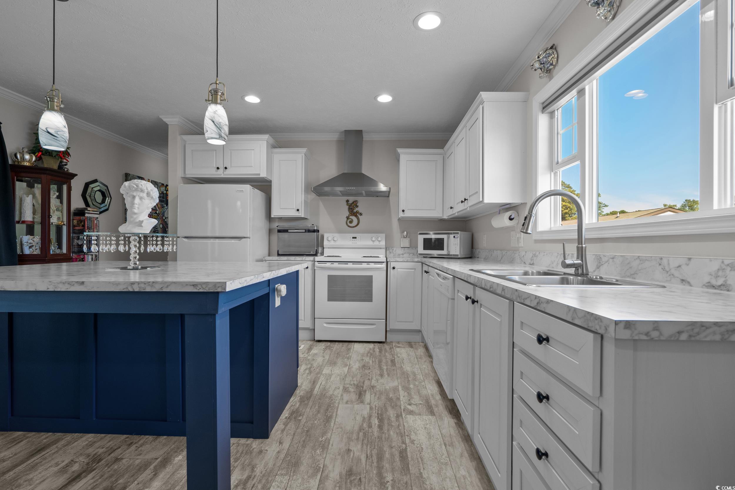 201 Air Stream Drive Myrtle Beach, SC 29577 - Photo 8 of 32