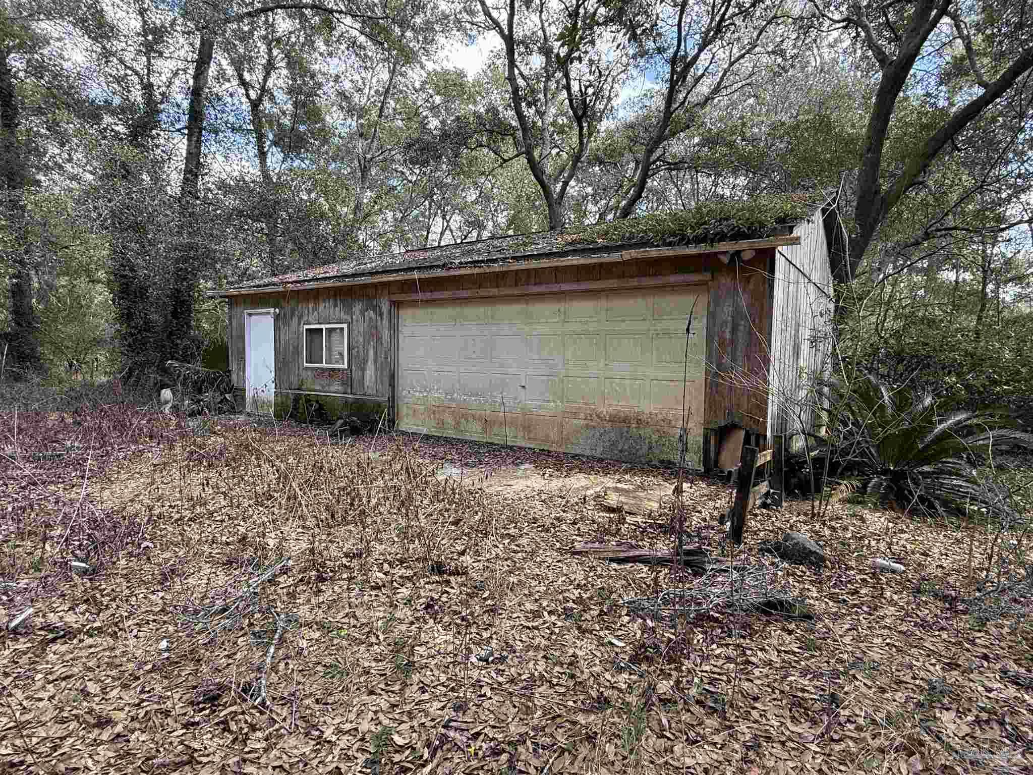 3928 Reinhardt Village Road Milton, FL 32583 - Photo 2 of 15 Gallery Image 2