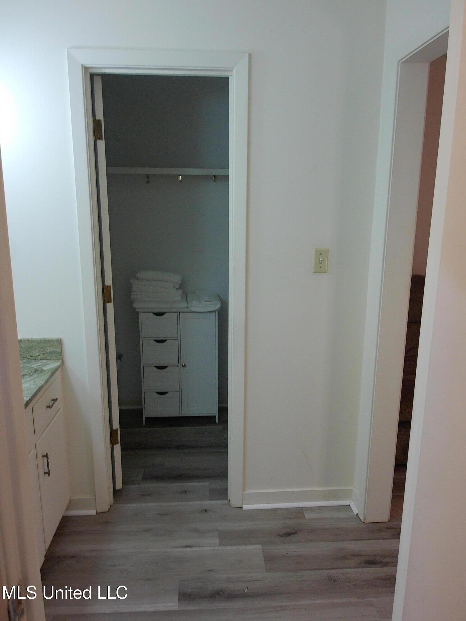 3407 Dundee Lane Jackson, MS 39212 - Photo 15 of 18 Closet