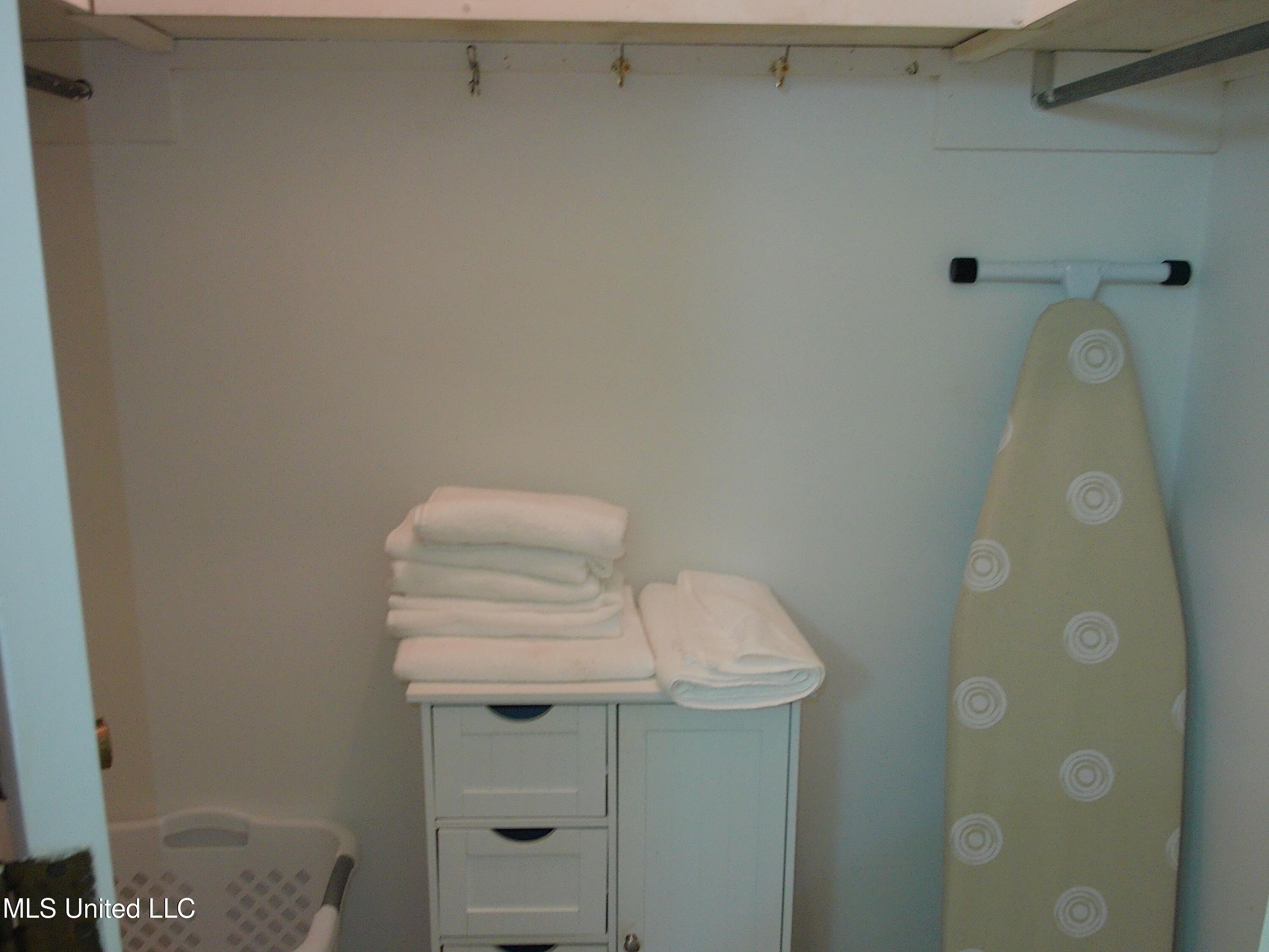 3407 Dundee Lane Jackson, MS 39212 - Photo 16 of 18 Closet