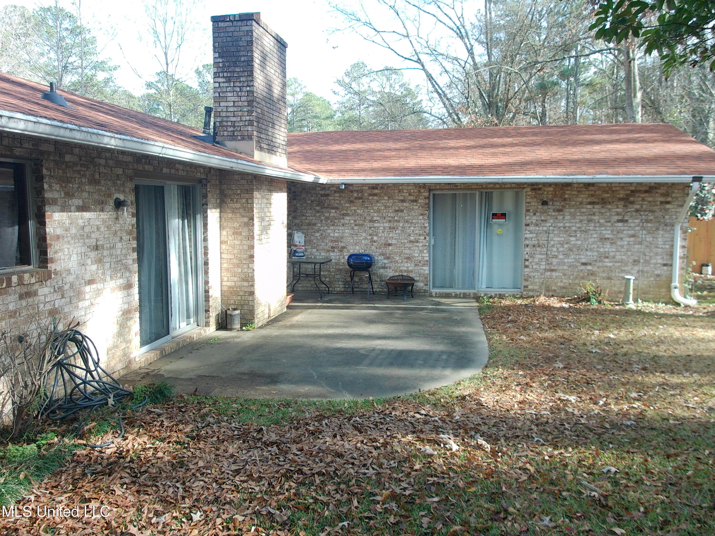 3407 Dundee Lane Jackson, MS 39212 - Photo 18 of 18 Backyard