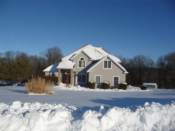 $4,700 | 49 Lane Gate Road, Wappingers Falls, NY 12590
