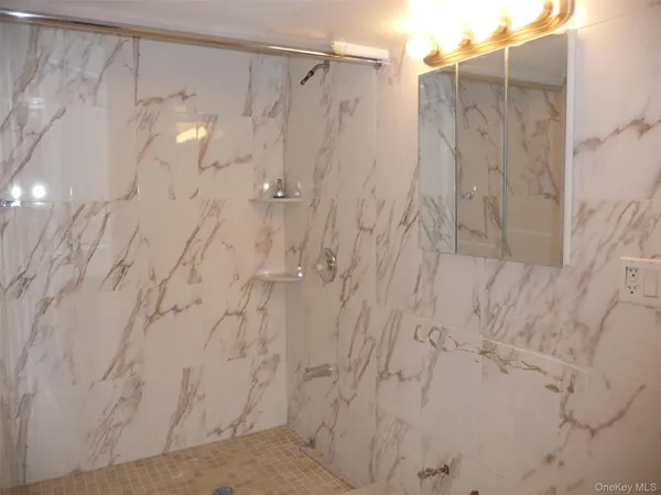 $4,700 | 49 Lane Gate Road, Wappingers Falls, NY 12590