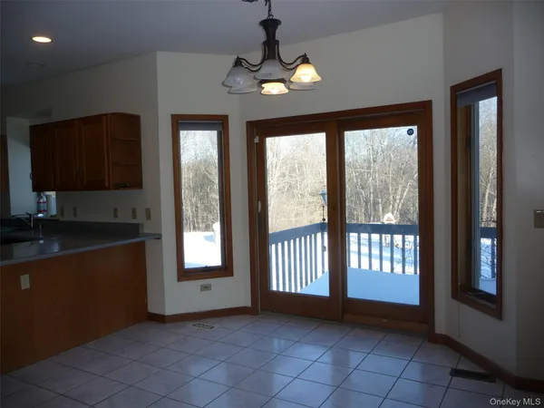$4,700 | 49 Lane Gate Road, Wappingers Falls, NY 12590