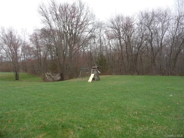 $4,700 | 49 Lane Gate Road, Wappingers Falls, NY 12590