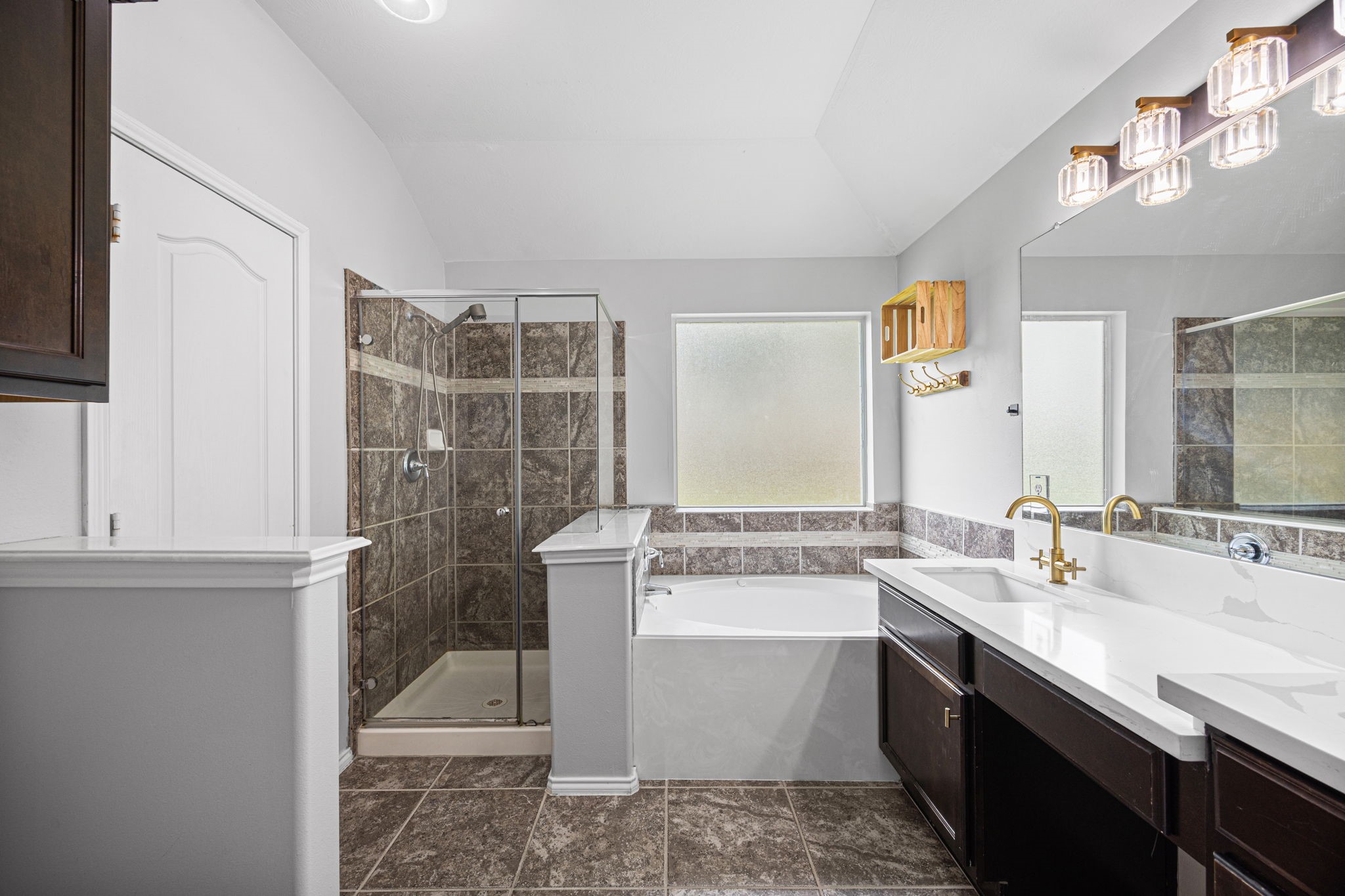2211 Oak Rise Drive Conroe, TX 77304 - Photo 19 of 29 Master bathroom vanity