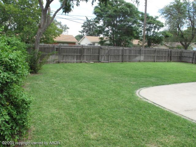 3315 Hobbs Road Amarillo, TX 79109 - Photo 8 of 9 Back Yard