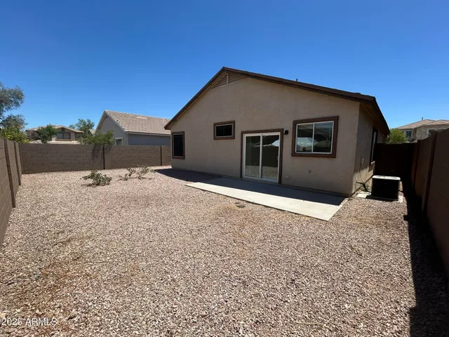 $1,895 | 7210 South 41st Drive, Phoenix, AZ 85041