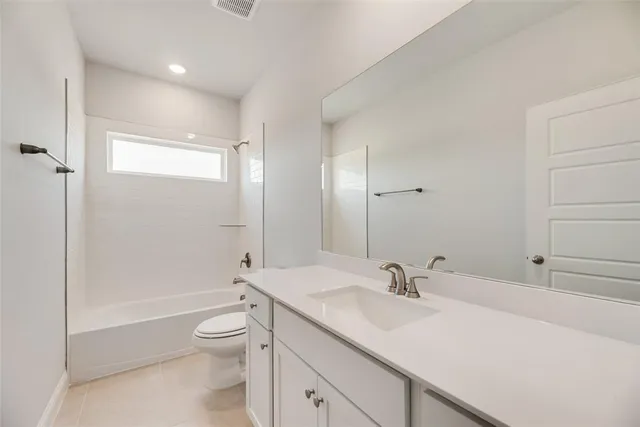 $449,990 | 524 Marcus Lane, Crowley, TX 76036