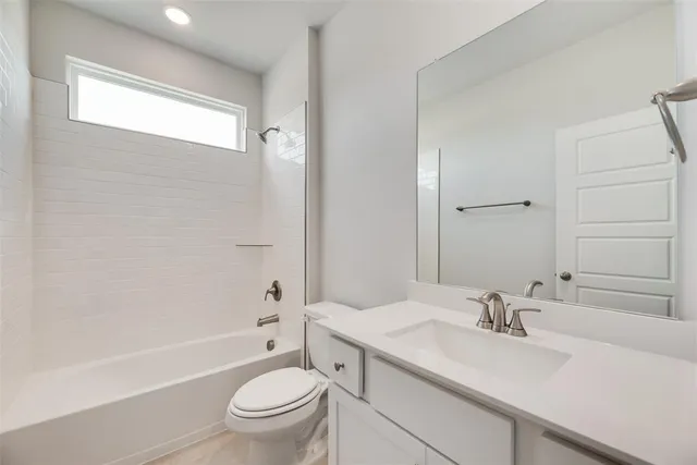 $449,990 | 524 Marcus Lane, Crowley, TX 76036