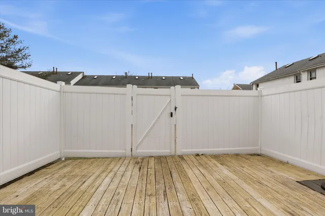 $364,500 | 9284 Canterbury Riding, Unit 61, Laurel, MD 20723