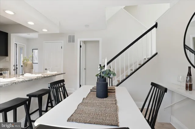 $364,500 | 9284 Canterbury Riding, Unit 61, Laurel, MD 20723