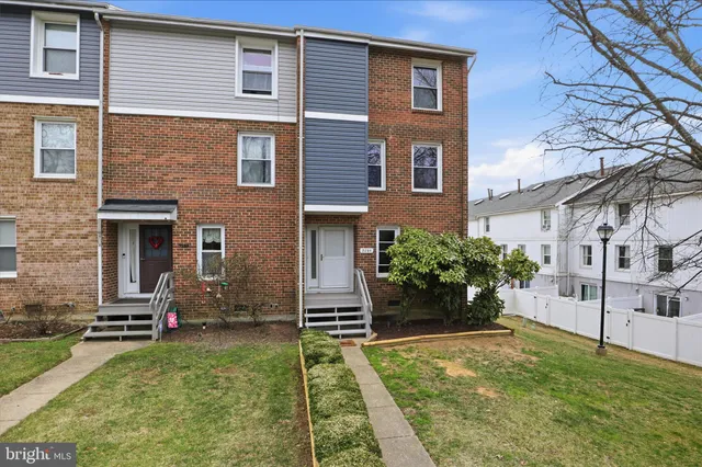 $364,500 | 9284 Canterbury Riding, Unit 61, Laurel, MD 20723