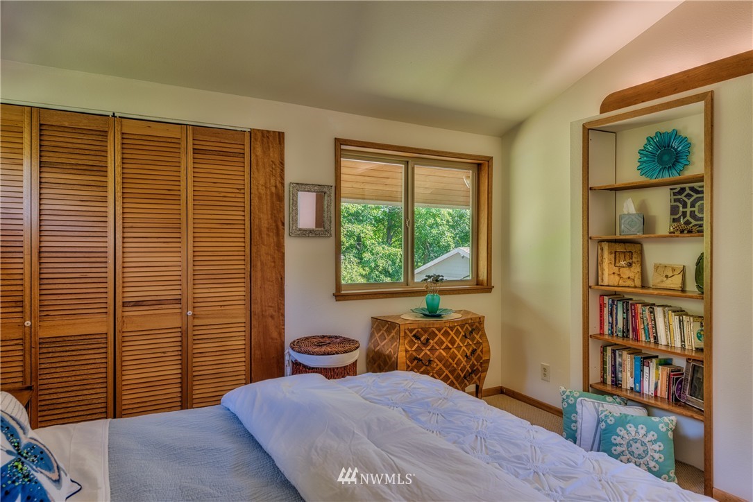 13575 Gibralter Road Anacortes, WA 98221 - Photo 14 of 24 Gallery Image 14