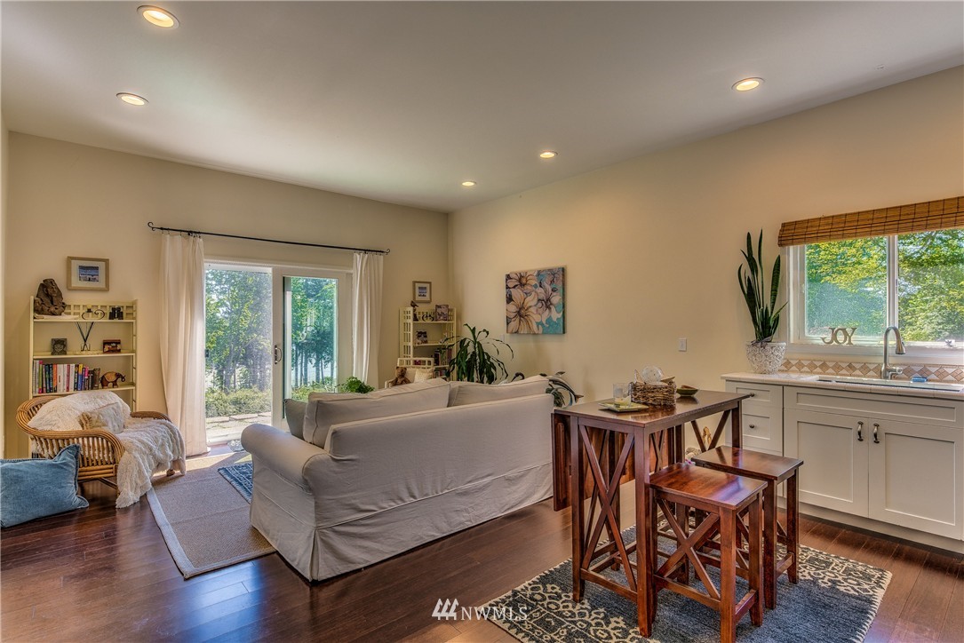 13575 Gibralter Road Anacortes, WA 98221 - Photo 17 of 24 Gallery Image 17