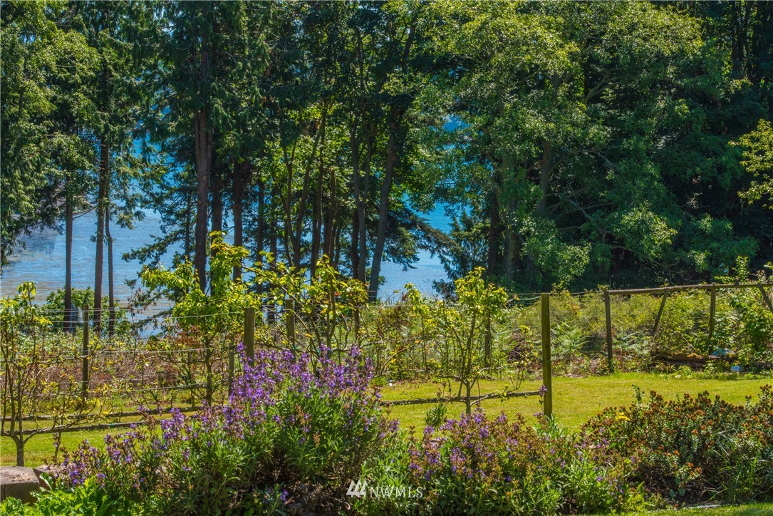 13575 Gibralter Road Anacortes, WA 98221 - Photo 23 of 24 Gallery Image 23