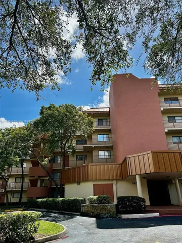 $225,000 | 7451 Northwest 16th Street, Unit 304, Plantation, FL 33313