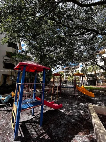 $225,000 | 7451 Northwest 16th Street, Unit 304, Plantation, FL 33313