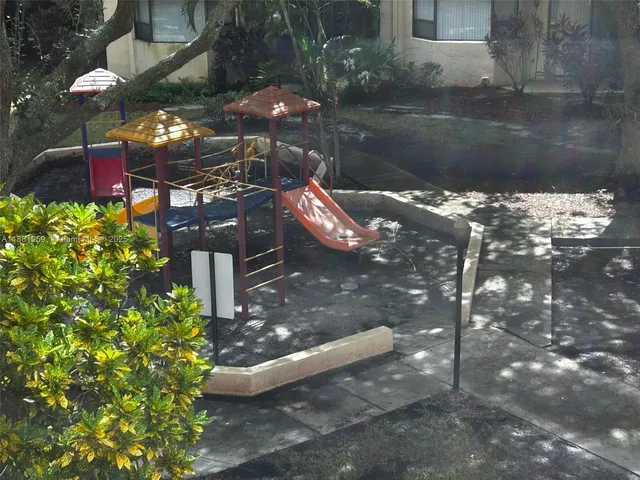 $225,000 | 7451 Northwest 16th Street, Unit 304, Plantation, FL 33313