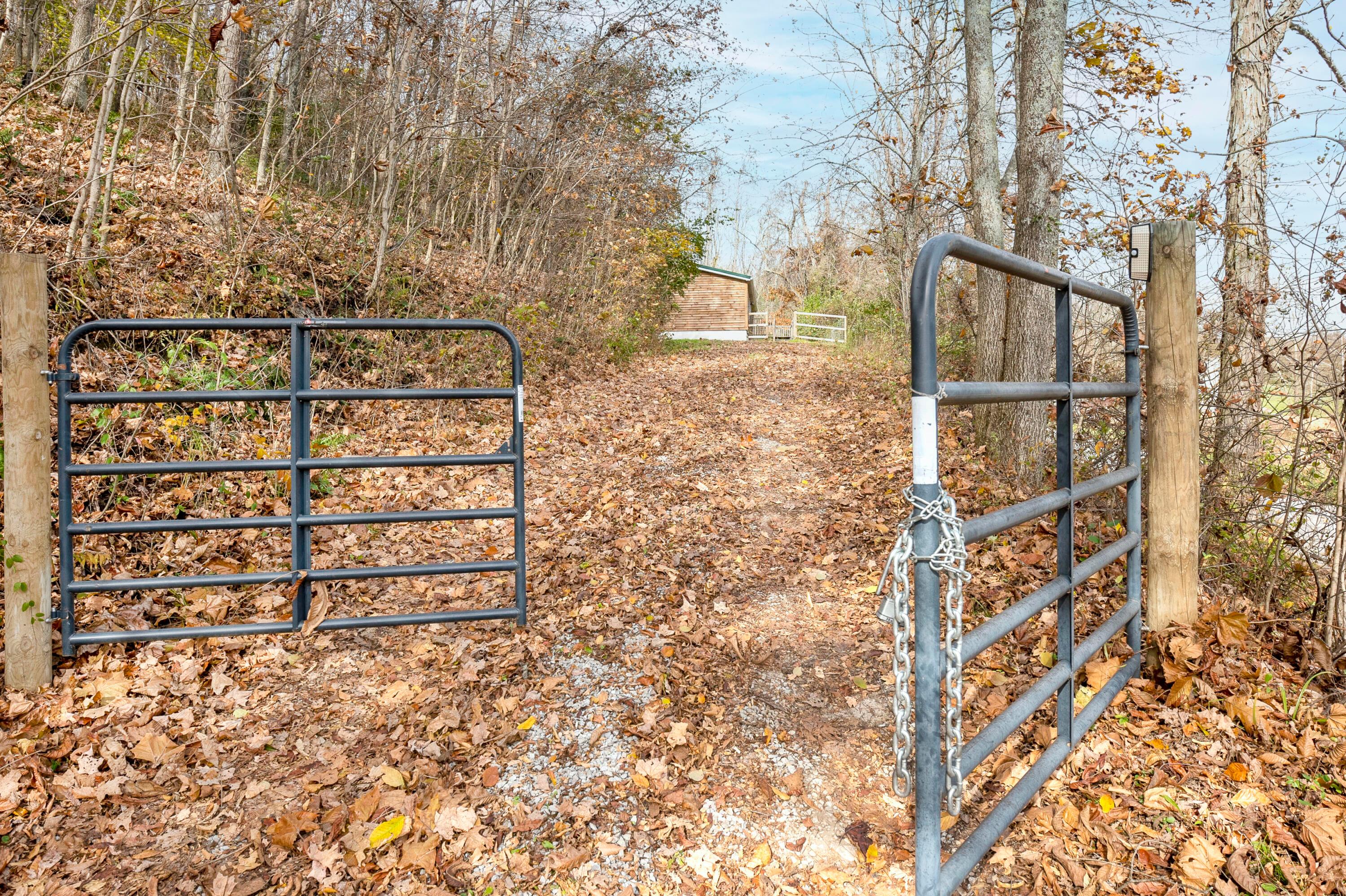 5659 Sheets Road Logan, OH 43138 - Photo 22 of 36 20