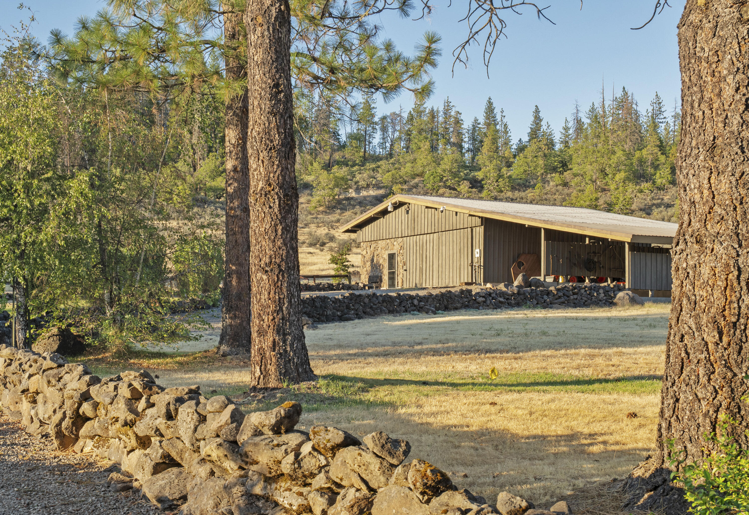 2871 Cobleigh Road Eagle Point, OR 97524 - Photo 10 of 73 Cobleigh-9
