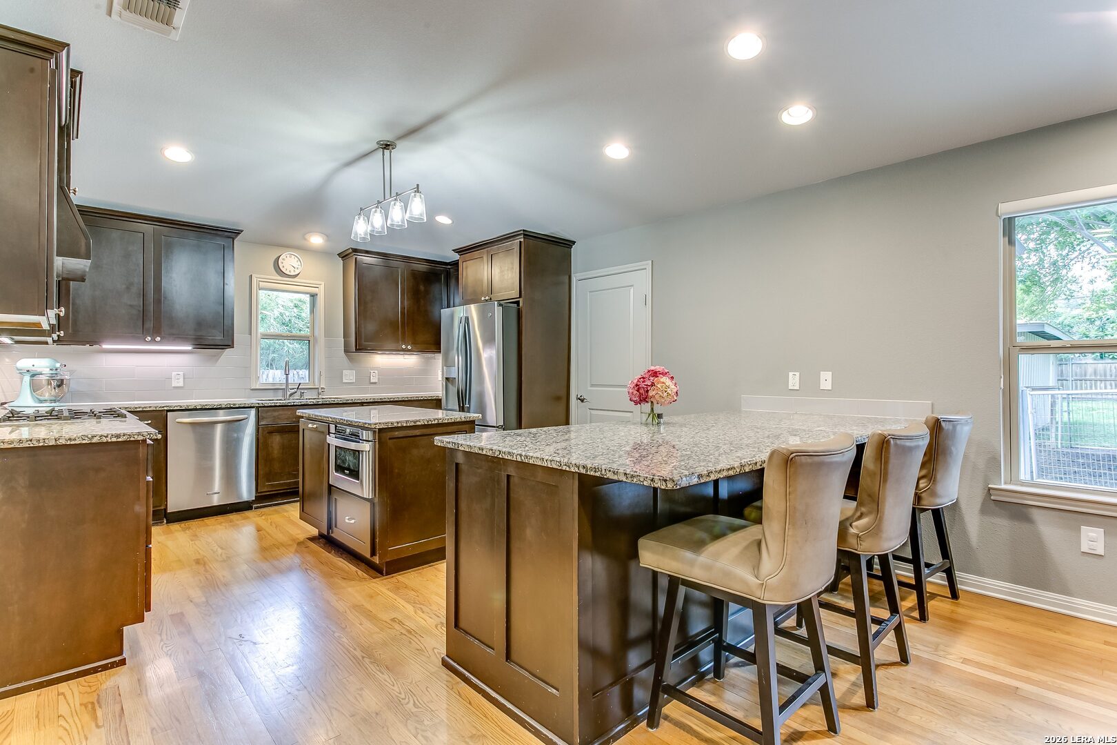 411 Garraty Road Terrell Hills, TX 78209 - Photo 4 of 28