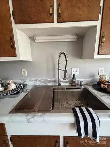 $450,000 | 328 Melody Lane, Saluda, NC 28773