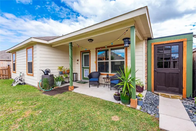 $264,900 | 3509 Hollow Mist Drive, Texas City, TX 77591