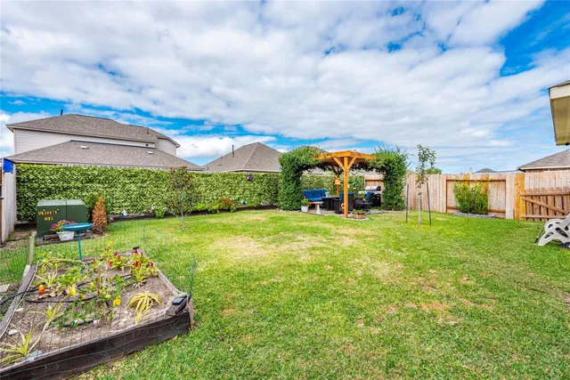 $264,900 | 3509 Hollow Mist Drive, Texas City, TX 77591