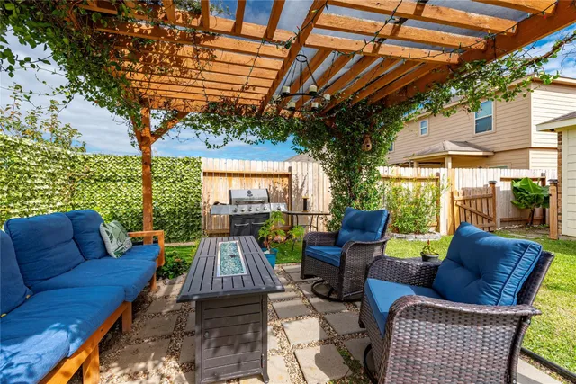 $264,900 | 3509 Hollow Mist Drive, Texas City, TX 77591