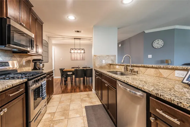 $264,900 | 3509 Hollow Mist Drive, Texas City, TX 77591