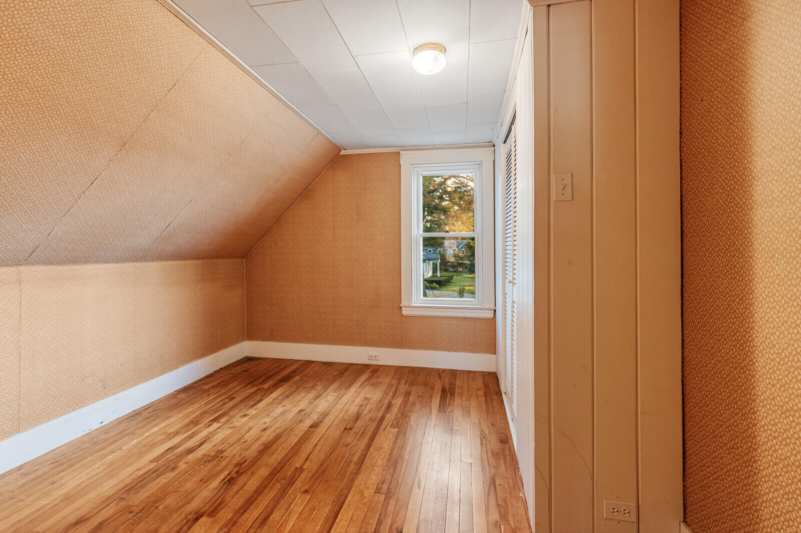 594 Water Street Gardiner, ME 04345 - Photo 21 of 50 23_BP5A0113_DxO_mls